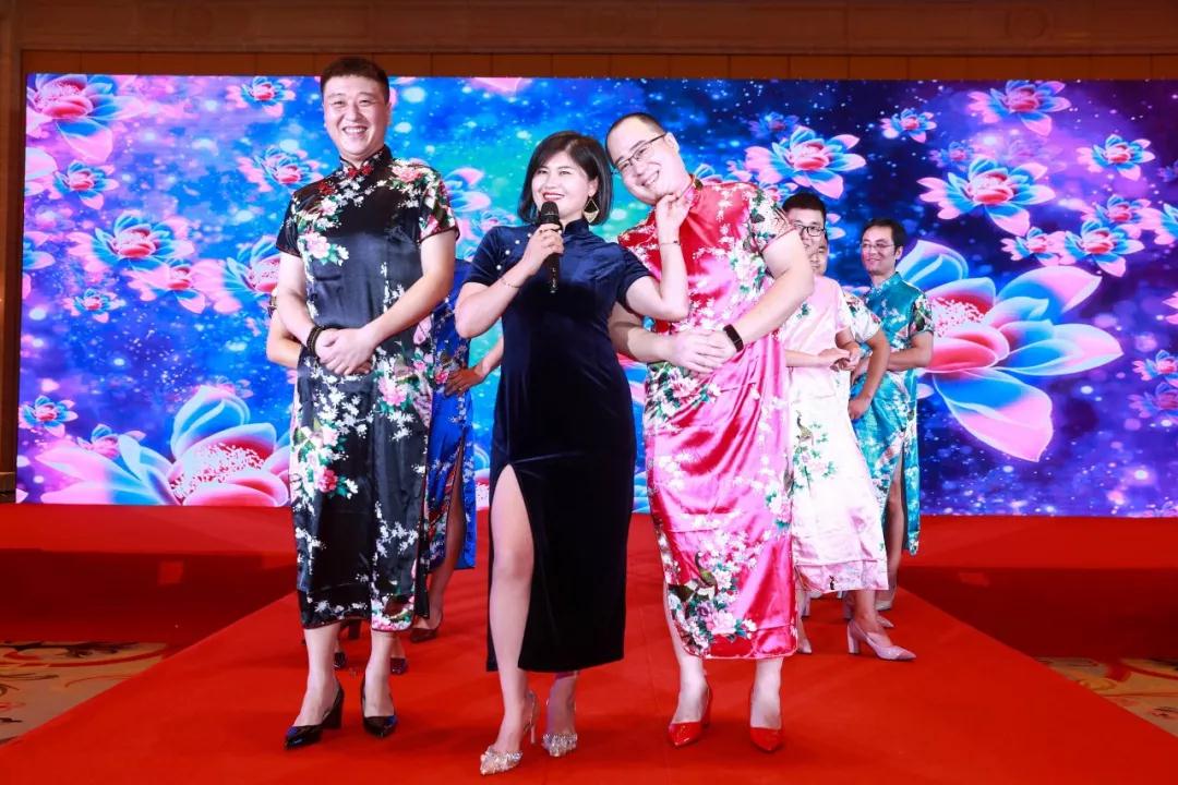 熱烈慶?！白兏飫?chuàng)新 揚帆未來”北京中成康富2019年合伙人年會勝利召開