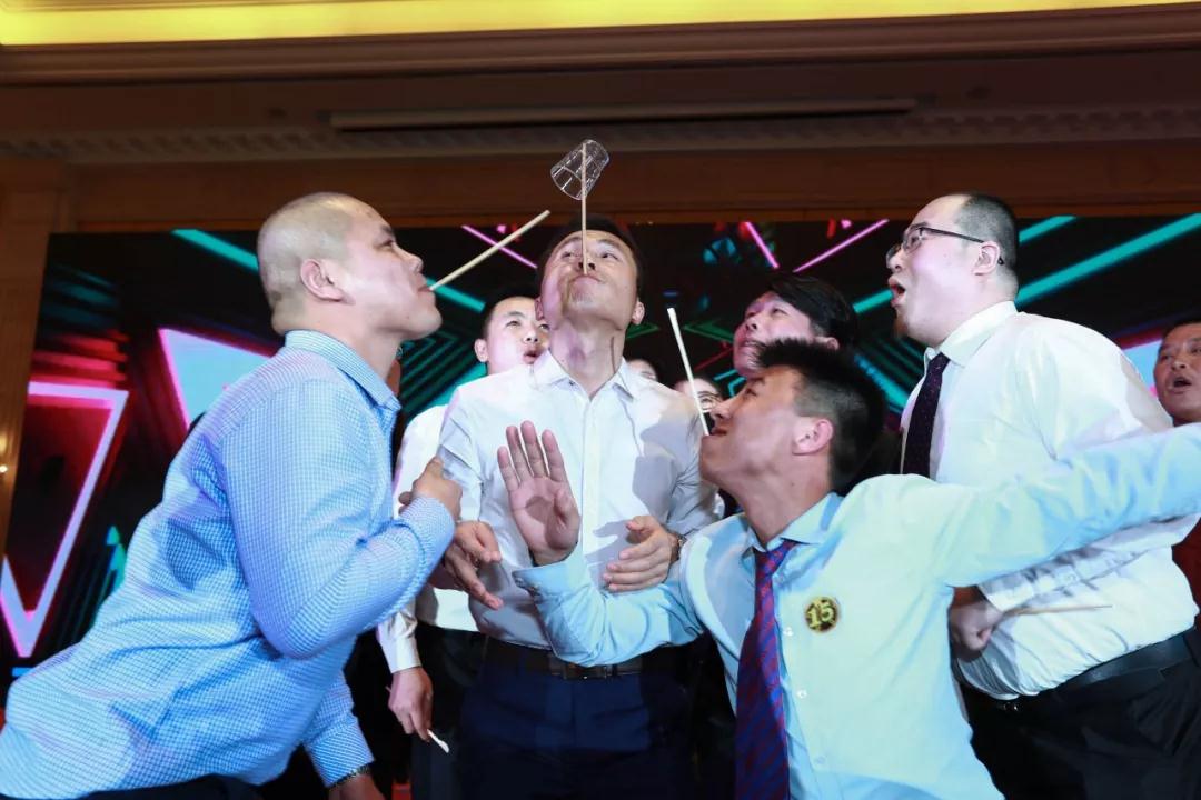 熱烈慶?！白兏飫?chuàng)新 揚帆未來”北京中成康富2019年合伙人年會勝利召開