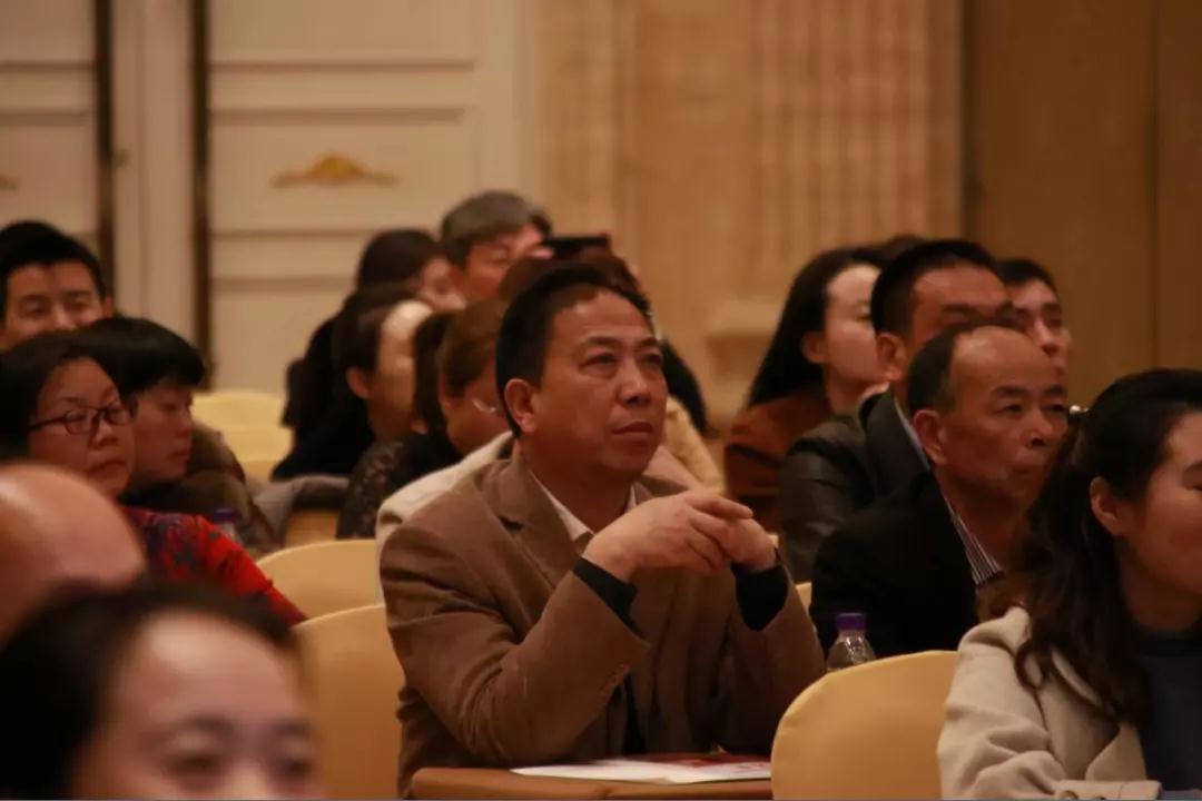 熱烈慶?！白兏飫?chuàng)新 揚帆未來”北京中成康富2019年合伙人年會勝利召開